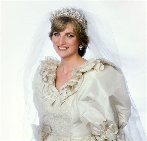 Princess Diana's Iconic Wedding Dress to Be Displayed in New Exhibit