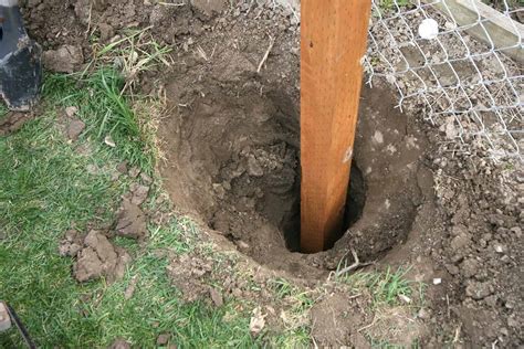 How To Dig A Fence Post Hole Without An Auger - Fence Fixation