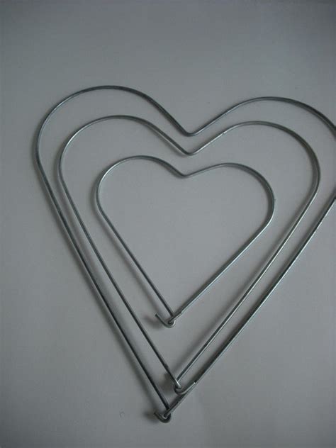 Wire Heart Wreath Frames 9 by InspiredbyPatricia on Etsy