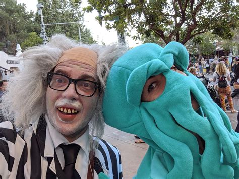 Selfie with Alice 2, Oogie Boogie's Halloween Party, California Adventure, Disneyland, Anaheim ...