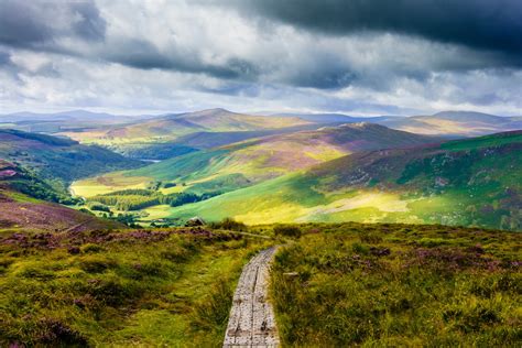 The Wicklow Way - Hiking trails • Go-to-Ireland.com