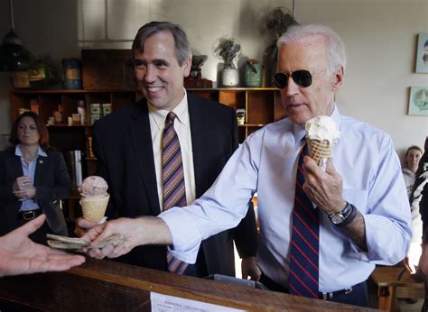 Vice President Joe Biden Eats Ice Cream Campaigning in Portland: Photos ...