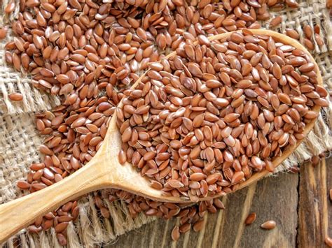 20+ Amazing Benefits of Flax Seeds for Health, Skin and Hair