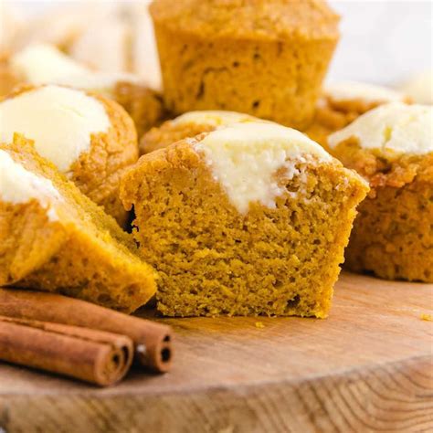 Pumpkin Cream Cheese Muffins - Pass the Dessert