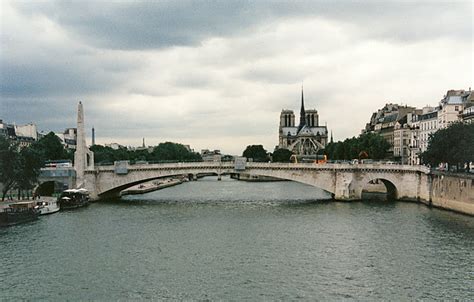 Bridge of the Week: Seine River Bridges: Pont de la Tournelle