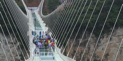 Glass bridge in China is the next big tourist attraction to visit ...