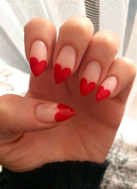 Beauty | 20 cute nail art designs to try this Valentines Day! ⋆ soyvirgo.com