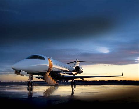 Bombardier Challenger 300 | Business Jet Traveler