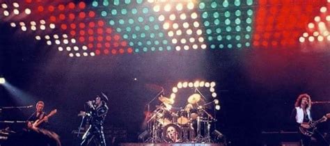 Queen live on stage on the North American 'Jazz' tour, 1978. | Queen ...