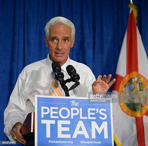 Charlie Crist Campaign Stop In Ft Lauderdale Photos and Premium High Res Pictures - Getty Images