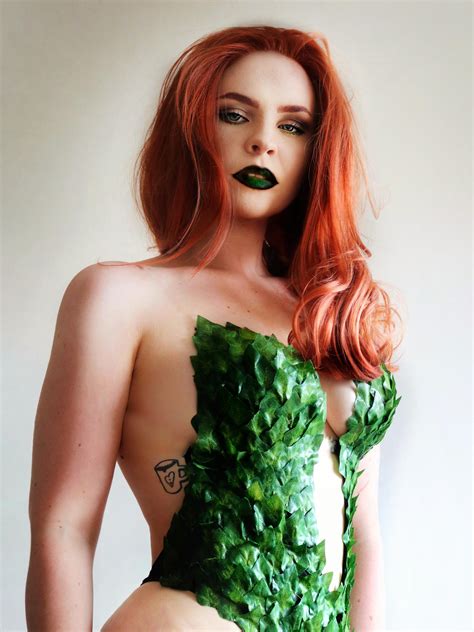 Poison Ivy Cosplay : r/cosplaygirls