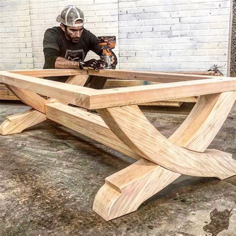 Sweeping Beam Coffee Table | Diy coffee table, Woodworking projects ...