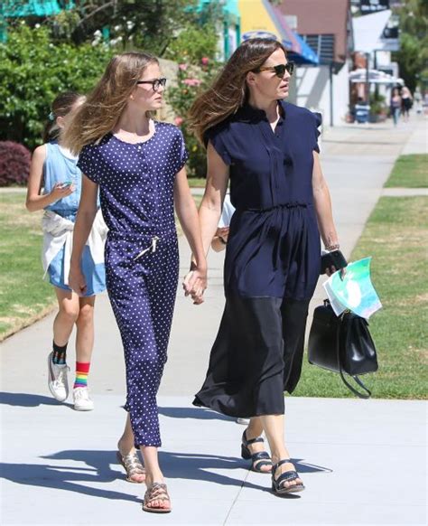 Jennifer Garner and Her 3 Kids Leave Sunday Church Service: Photos