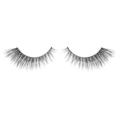 The 13 Best Natural-Looking False Eyelashes of 2021