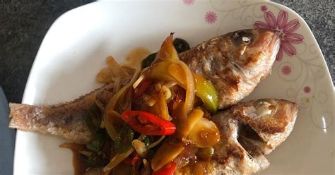 Resep Ikan asam manis oleh Manik Swariyani Suwita - Cookpad