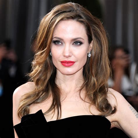 Best Beauty, Hair and Makeup Pictures of Angelina Jolie | POPSUGAR ...