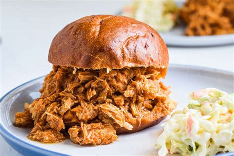 Pulled Pork Sandwich {Easy Stove Top Method}