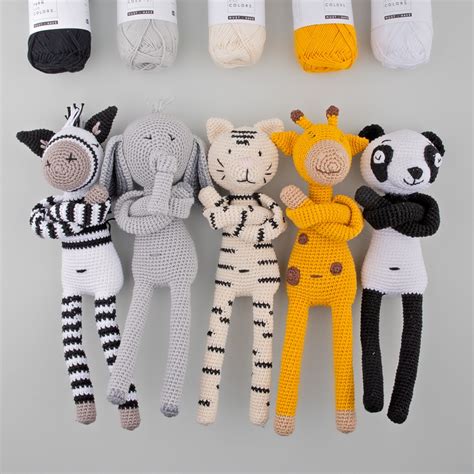 Zoo Animals pattern bundle Yarn and Colors