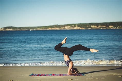 woman, yoga, beach, purple, crop, top, body, water, daytime, fitness | Pxfuel