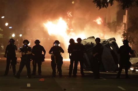 George Floyd: Fires burn near the White House as protests turn violent