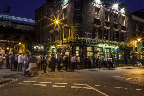 The 15+ Best Pubs in London Bridge – Ranked!