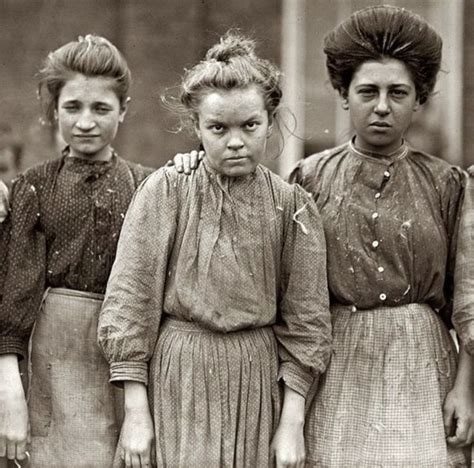 “Georgia Cotton Mill Workers, 1909” Photograph by Lewis Hine in 2022 | Lewis hine, Western women ...