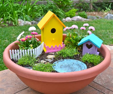 DIY Garden Ideas for Kids - Life At The Zoo