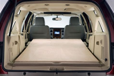 Interior dimensions of ford expedition