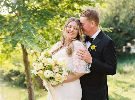 An Outdoor Wedding in California with a Green-and-Yellow Color Palette