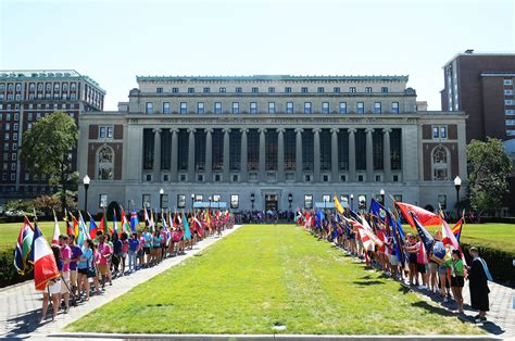 Alumni Procession at Convocation 2017 | Columbia College Alumni Association