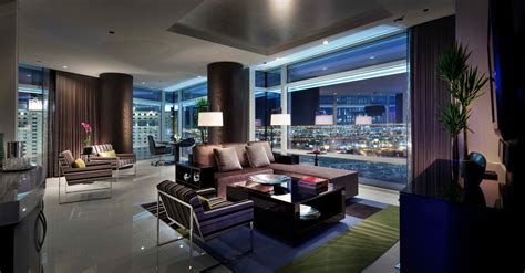 Las Vegas sparkles with romantic getaway ideas this Valentine's Day | The GATE