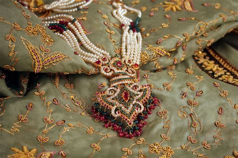 A Jaipur Shopping Guide for Jewellery and Accessories Lovers ⋆ Greaves ...