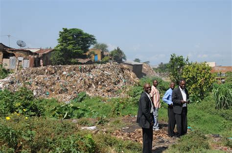 Waste disposal in a neighbourhood of Bujumbura | SuSanA Secretariat | Flickr