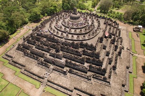 10 Most Beautiful Temples in Indonesia (with Map & Photos) - Touropia