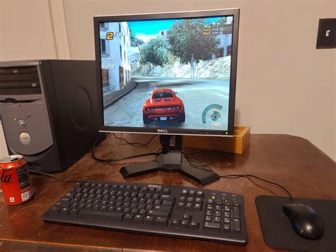 Dell Dimension 4600 playing Hot Pursuit 2 : retrobattlestations