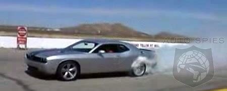 Videos: Burnouts and drifting in a Dodge Challenger SRT8 - AutoSpies Auto News