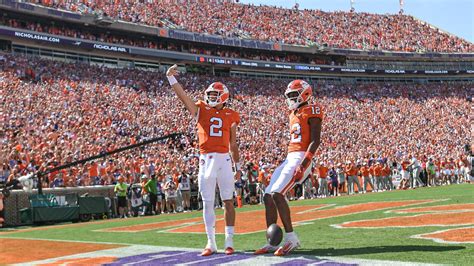 Clemson vs NC State: Game updates, live score in college football