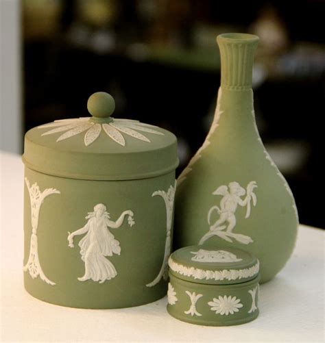 Green Wedgewood Jasperware | Wedgwood pottery, Jasperware, Wedgewood