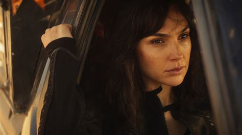 ‘Heart of Stone’ Review: Gal Gadot Stars in Another Horrible Movie