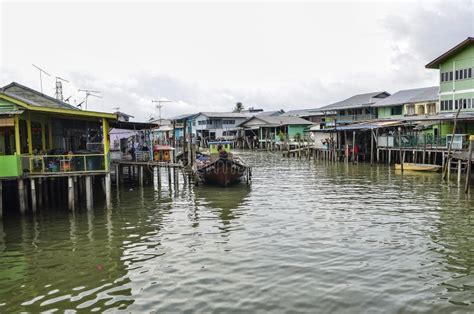 A View of a Fishermen`s Village Besides the Sea in Pulau Ketam Crab Island, Malaysia Stock Photo ...