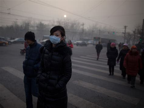 Beijing air pollution off the charts - CBS News