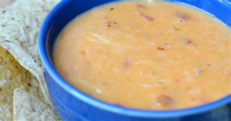 The Savvy Kitchen: The Best Queso Cheese Sauce