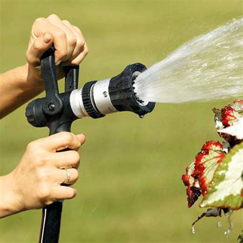 Fireman's Hose Nozzle - Ultimate Hose Sprayer | The Green Head