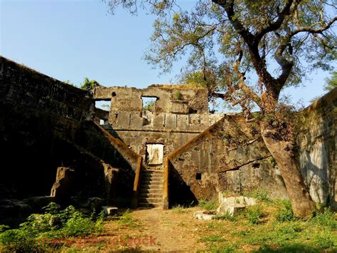 Mahim Fort at Kelve | The journey of a thousand miles begins with one step