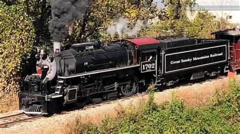 [4K] Great Smoky Mountains Railroad Steam Train - YouTube