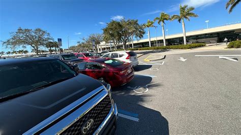 Why parking fees are going up at Sarasota Bradenton airport | Bradenton Herald