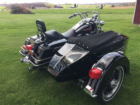 1997 Harley-Davidson® FLHR/I-Sidecar Road King® w/ Sidecar (Black ...