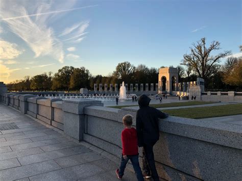 National Mall Monuments & Memorials: How to see them all in one night ...