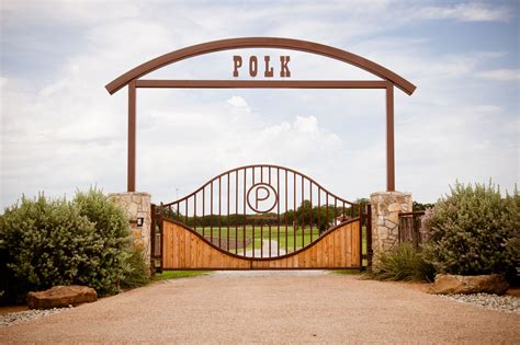 Ranch gates, Farm entrance, Farm gate