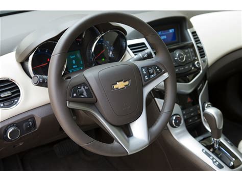 2015 Chevrolet Cruze: 50 Interior Photos | U.S. News